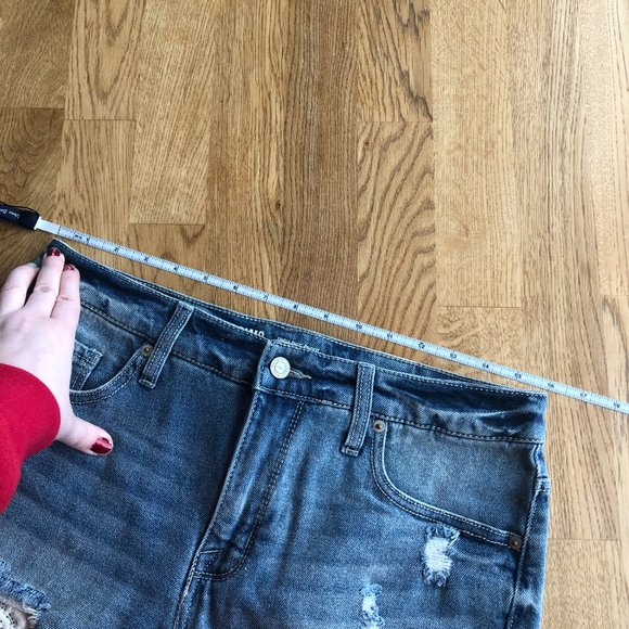Mossimo Distressed High Rise Shorts Raw Hem Size 8 - Picture 9 of 11